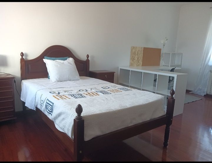 Quarto individual em Tomar