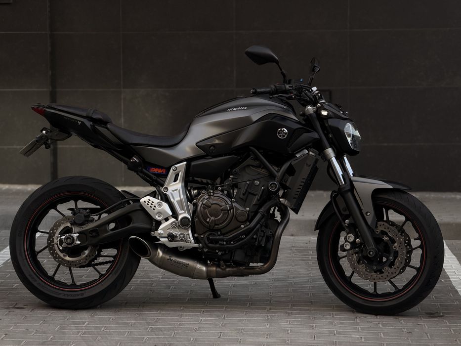 YAMAHA MT07 - Full Extras!