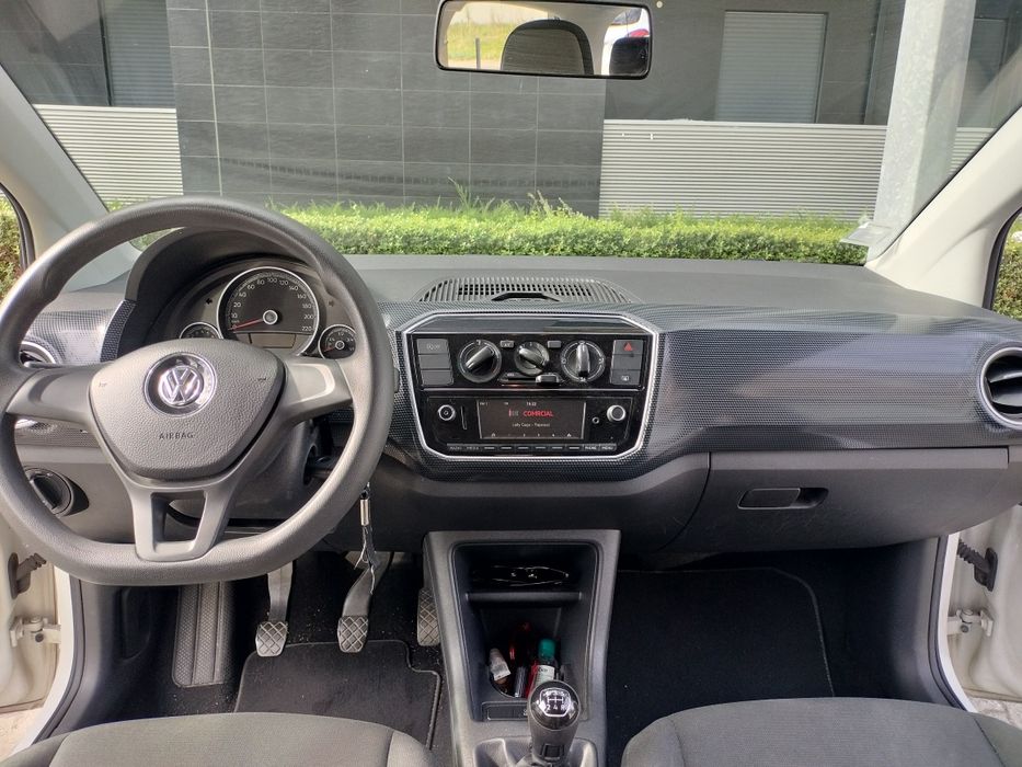 Volkswagen Up! 1.0 BMT Move! (2017) – 5 Portas, Económico!