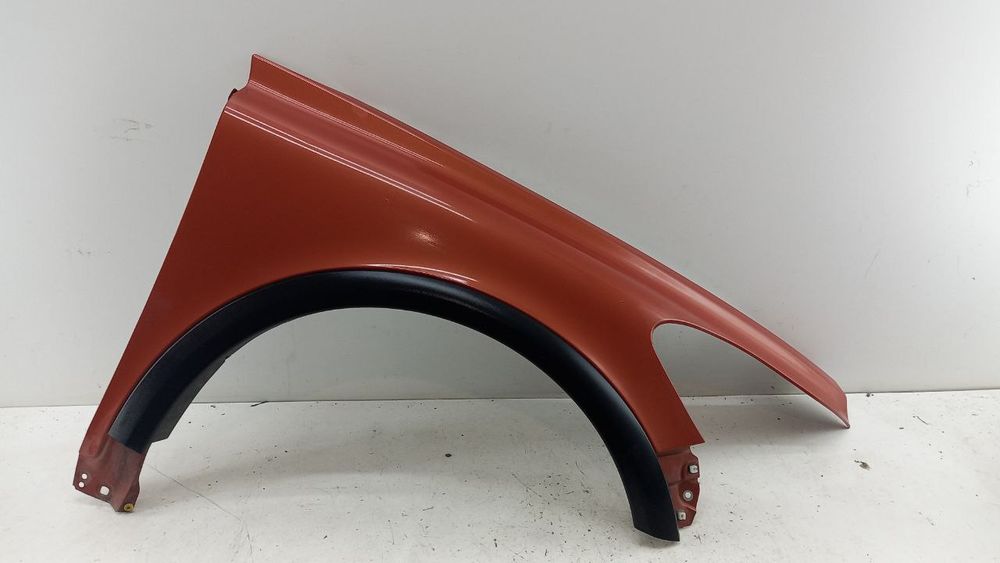 Крыло правое Volvo C30 2009-2012 31276300
