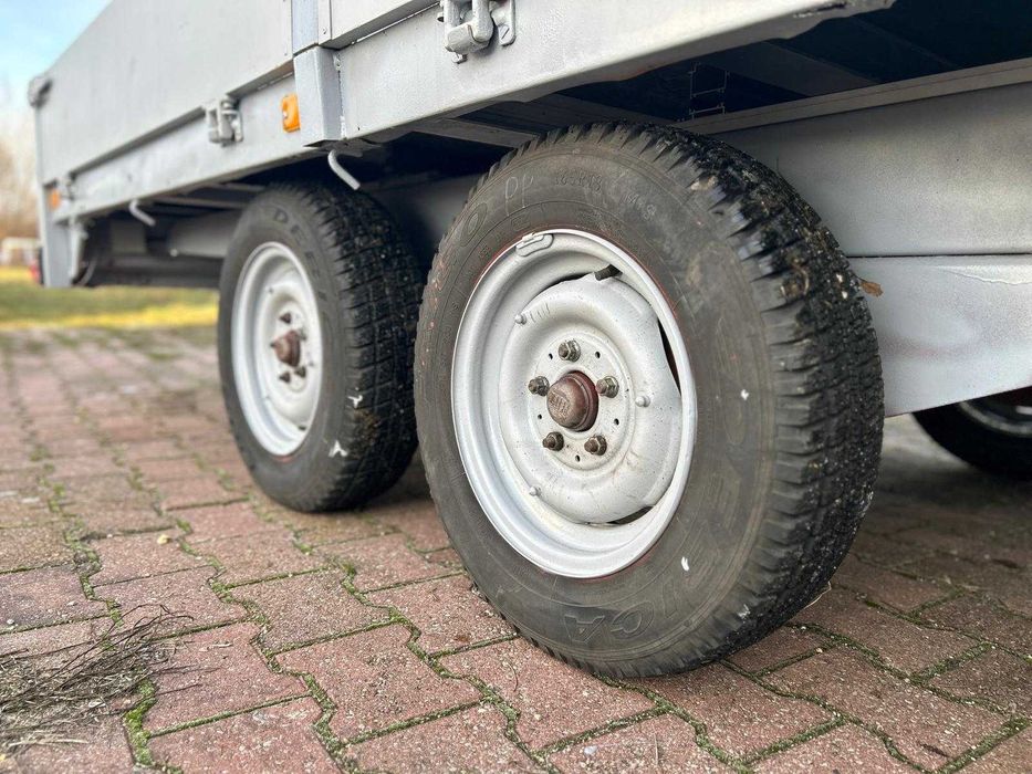 przyczepka samochodowa HUSTY