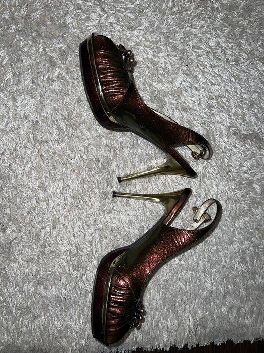 Босоножки 39 розмір