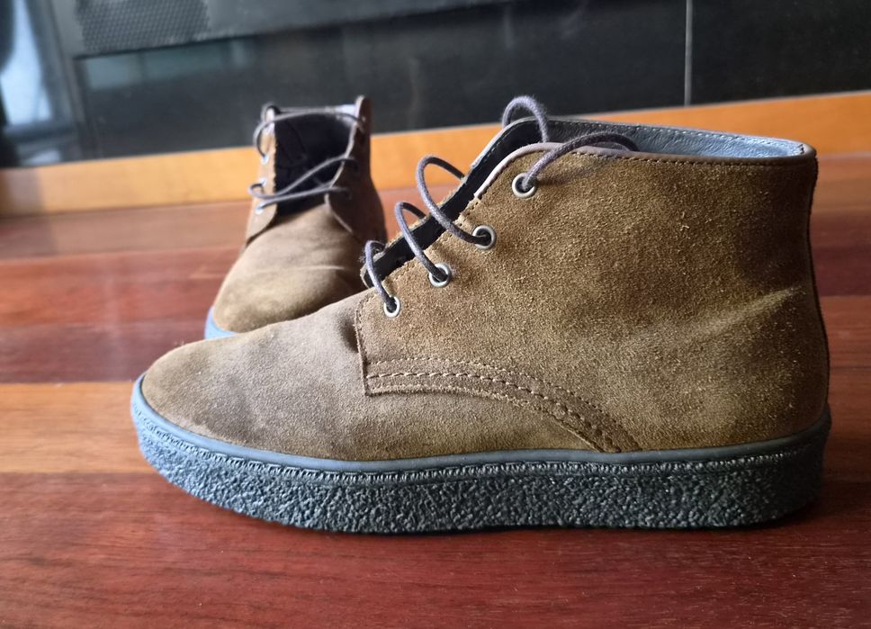 Botins / Botas / Sapatos / Sapatilhas / Ténis