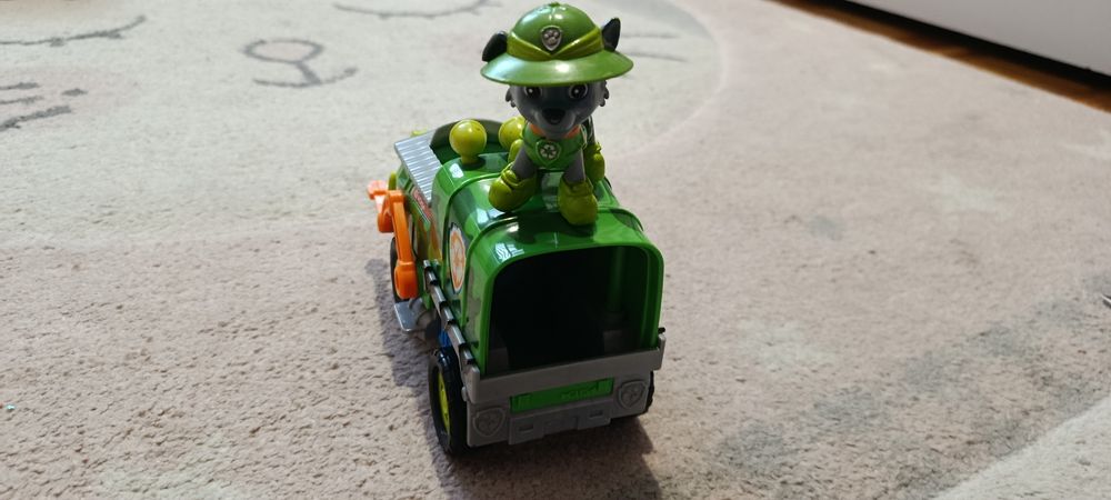 Pojazd Psi Patrol+figurka Rocky.