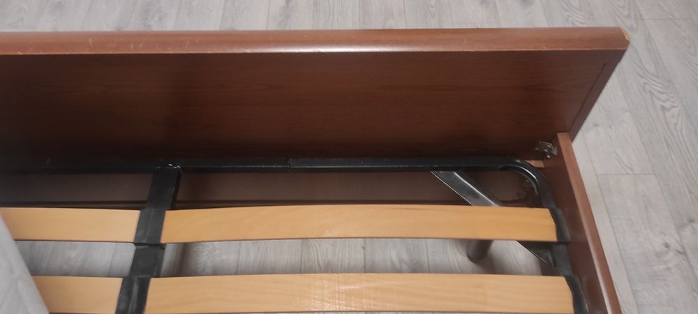 Ліжко двоспальне ( без матрацу)