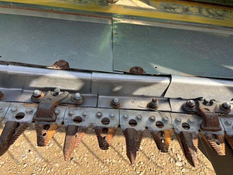 John Deere 635F Жатка