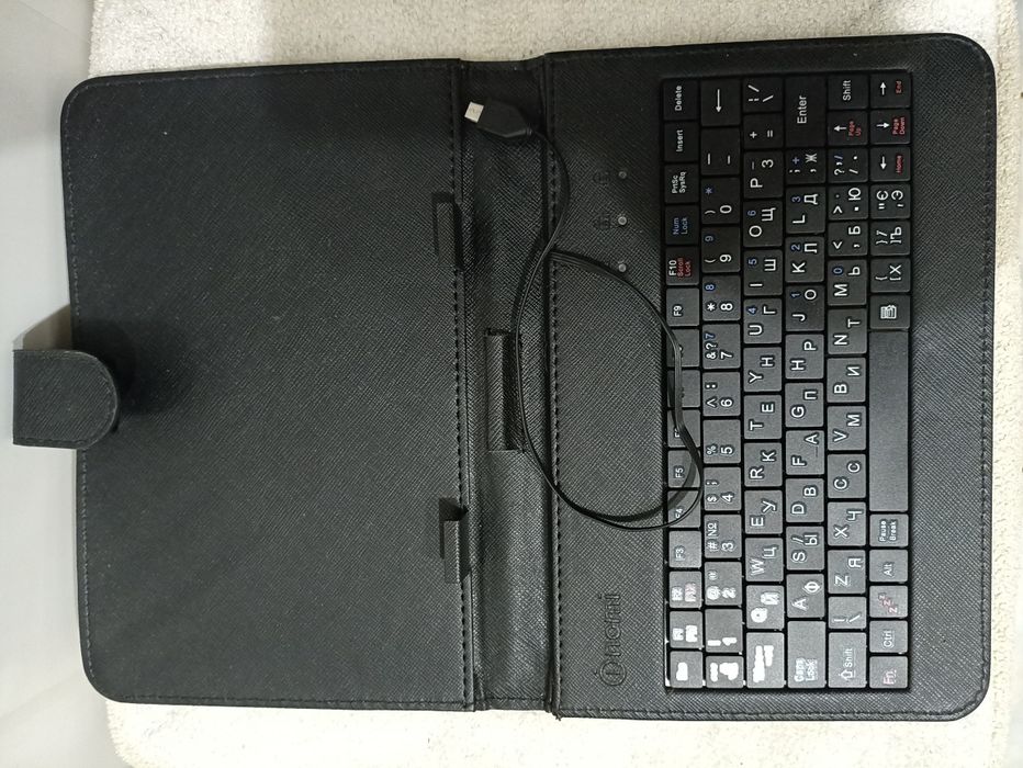 Клавиатура чехол  для планшета