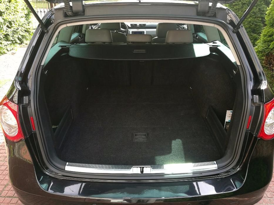 polerowanie reflektorów z dojazdem , pranie tapicerki,  OZONOWANIE