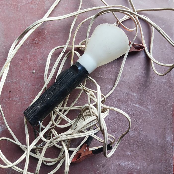 FSO Warszawa, zabytkowa lampka przenośna do samochodów z prl