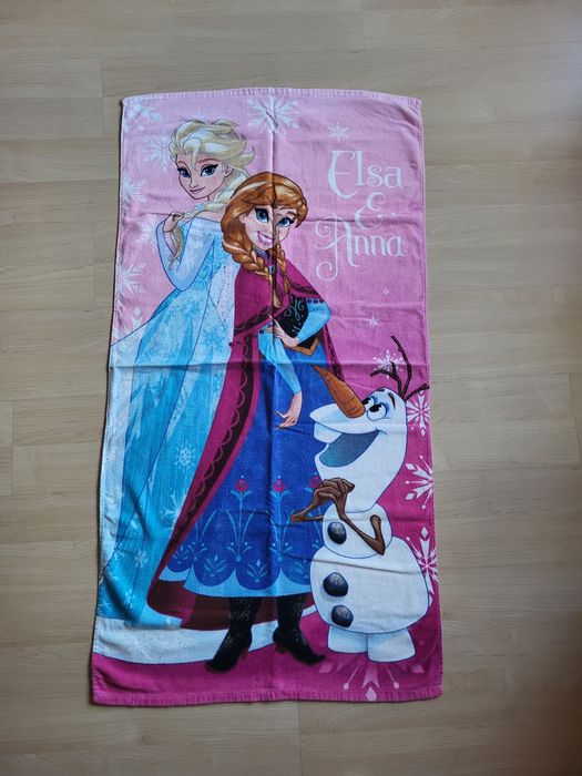 Duży ręcznik kąpielowy dla dziewczynki 70 x 140 Kraina Lodu Elsa Anna