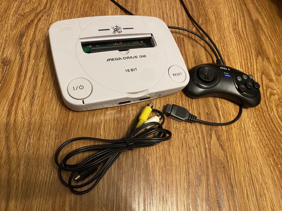 Колекционная приставка Mega Drive One 16 бит