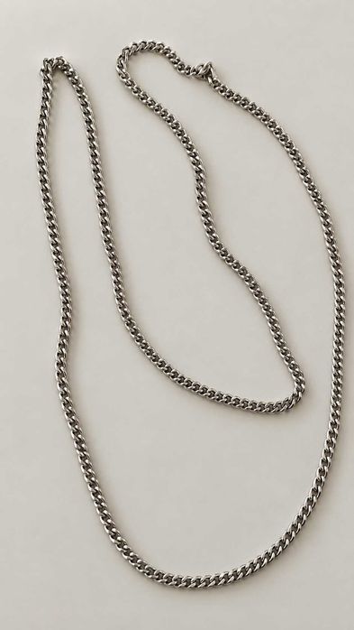 Peças de prata antiga, um colar e duas pulseiras em muito bom estado