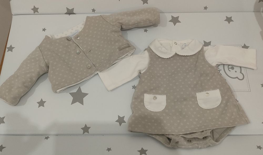 Casaco e body, marca Laranjinha.