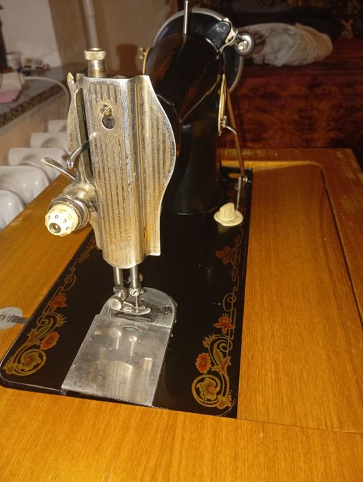 Швейна машинка ПМЗ