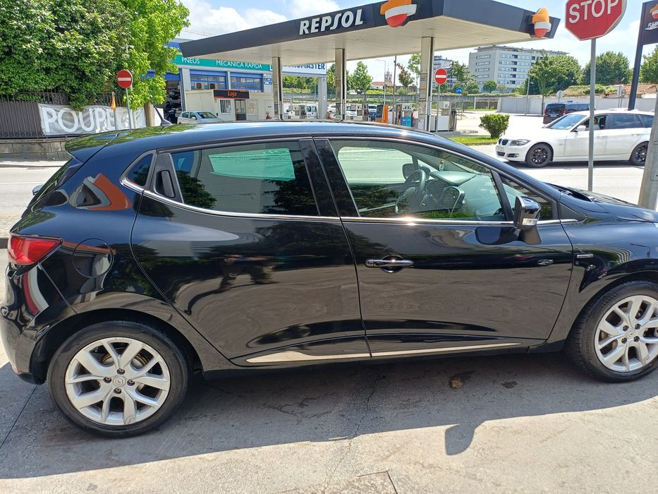 Renault Clio passageiros