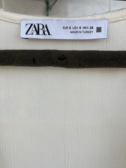 Blusa creme da zara