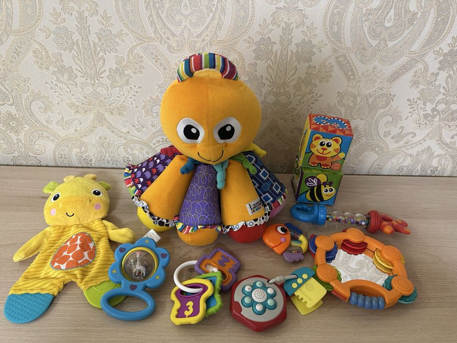 Набір іграшок для малюків