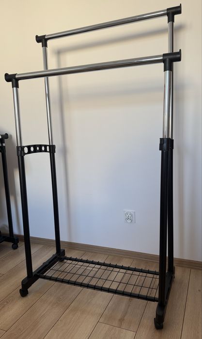 Stojaki na ubrania GUDME