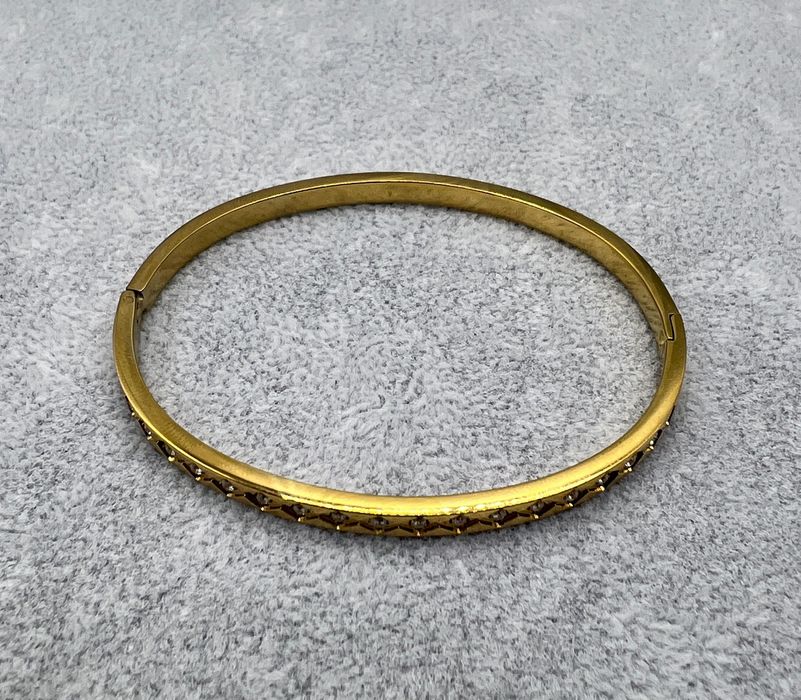 Pulseira Rígida em Aço Inoxidável Banhada a Ouro 18K