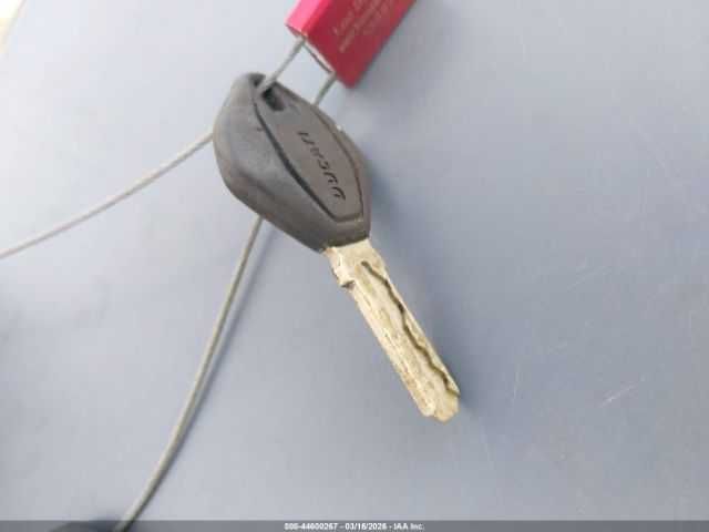 Ducati Panigale V2 2025