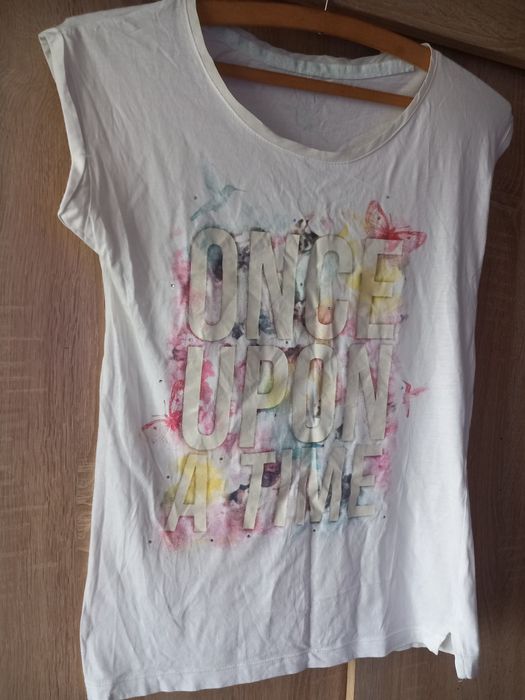 T-shirt damski bez rękawów