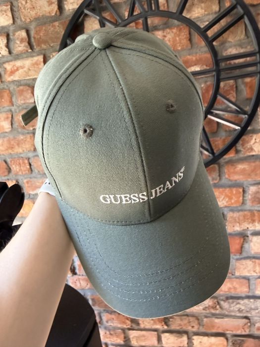 Guess czapka khaki zielona unisex