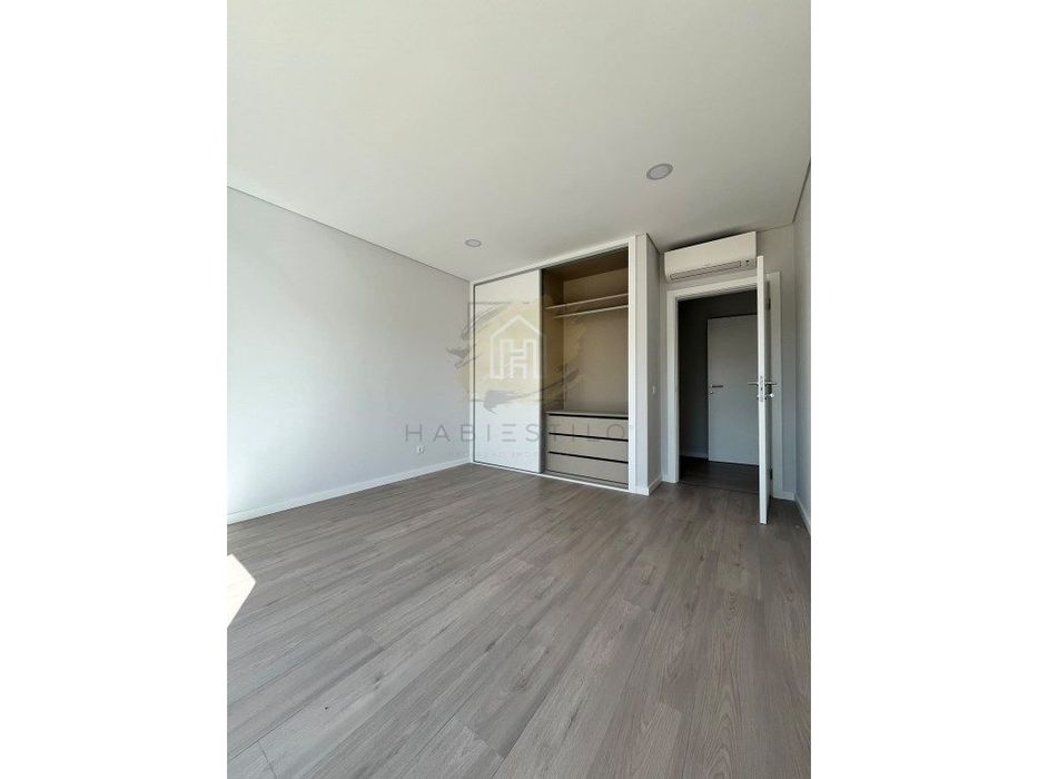 Apartamento T2 Em brejos de Azeitão com varanda
