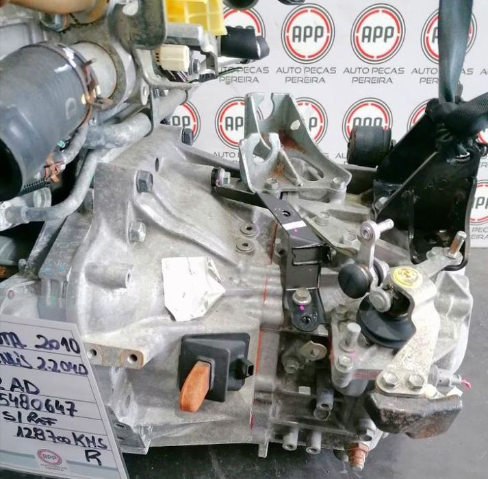 Caixa de 6  velocidades manual Toyota Avensis 2.2 D4D de 2010