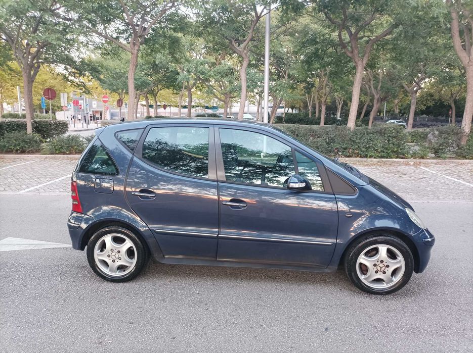 Mercedes-Benz Classe A 170 CDI Avantgarde (2004) – Caixa Manual