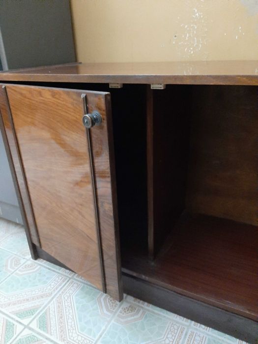 Тумба под телевизор