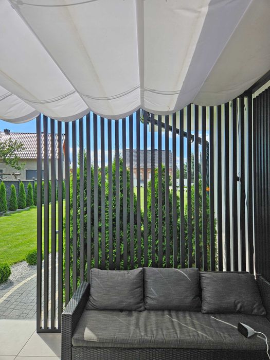 Aluminiowa pergola ogrodowa, nowoczesna ścianka działowa z lameli