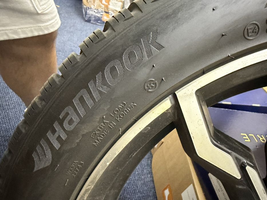 Зимові шини  HANKOOK WINTER I*CEPT Evo 3