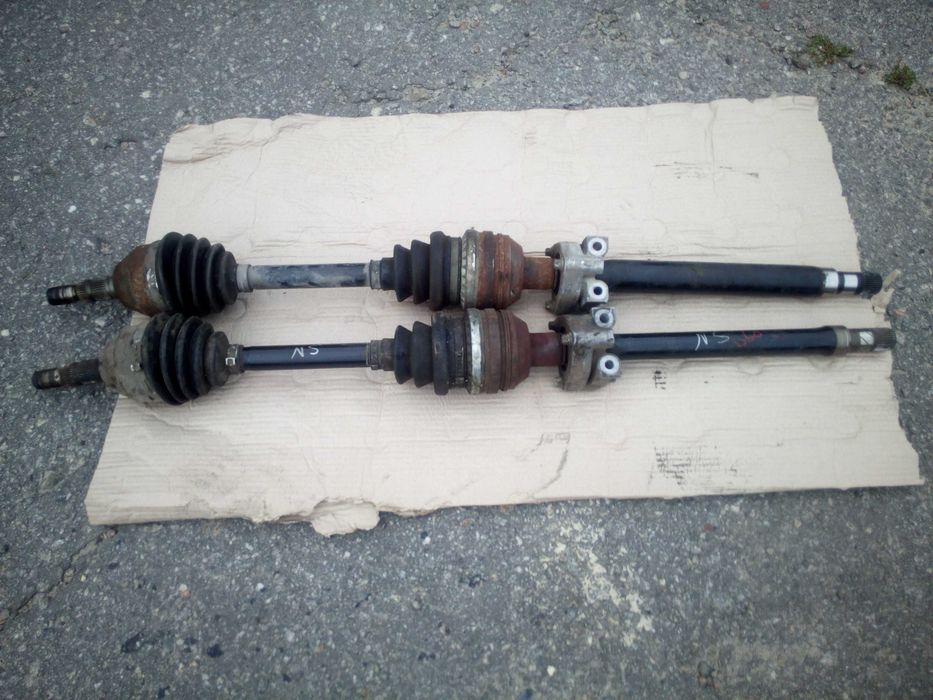 Полуось/привод правая Opel Astra H Opel Zafira B 1.7CDTI 0375021/93169663