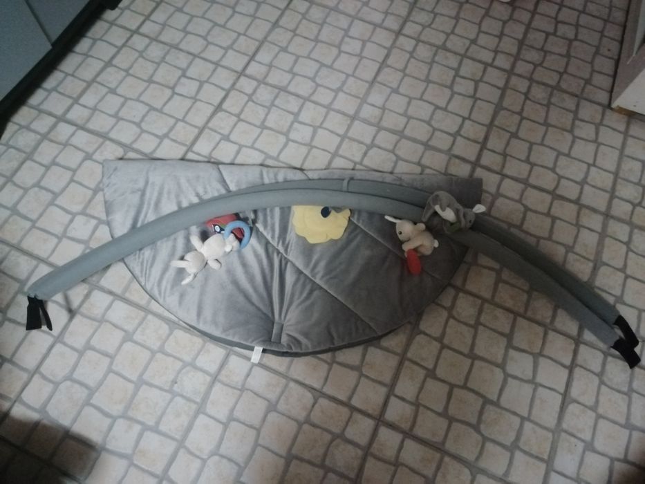 Tapete de actividades para bebé