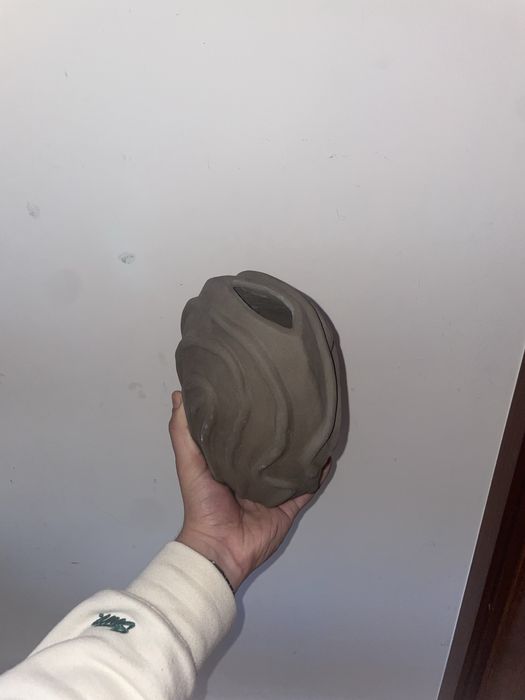 Jarra em cerâmica negra