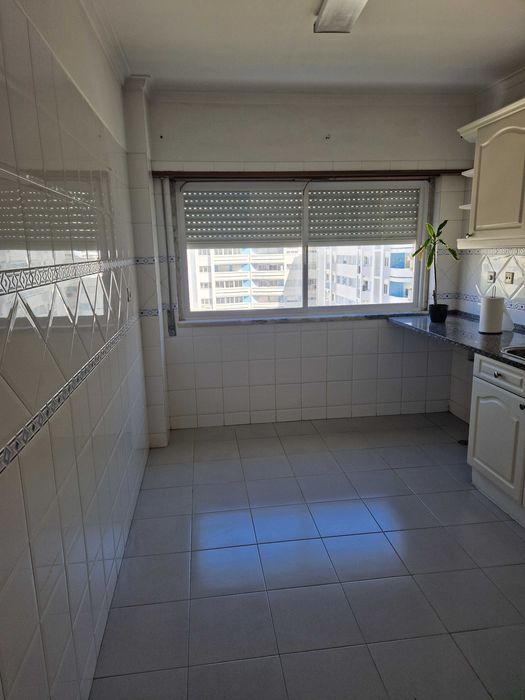 Lindo T2 Algueirao-Mem Martins proximo ao Hospital de Sintra