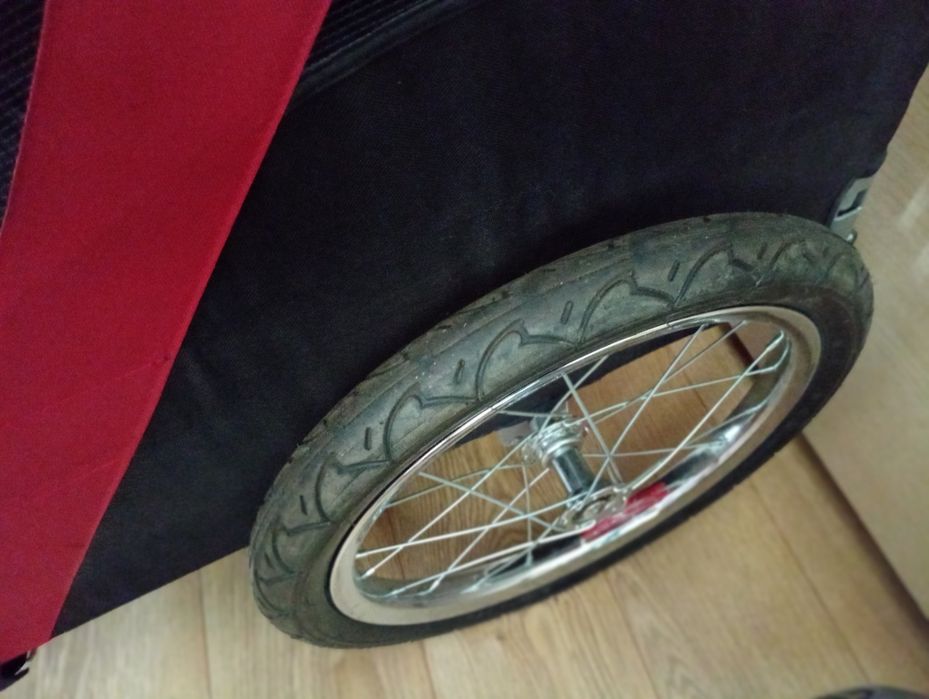 Przyczepka rowerowa dla psa