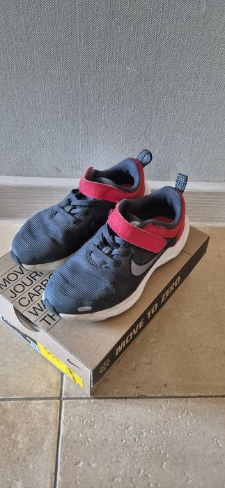 кроссовки nike на мальчика 28 р