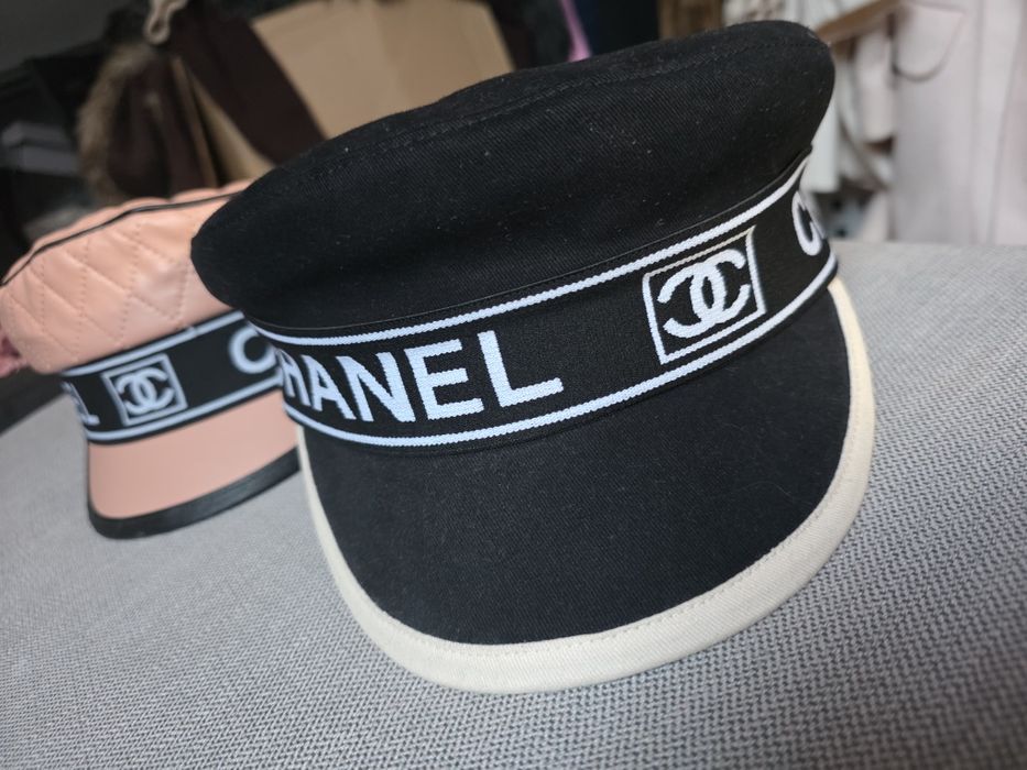 Kaszkiet różne kolory, materiał