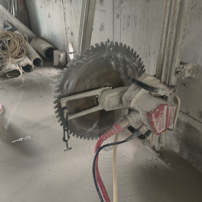 X Wiercenie w betonie Diamentowe Cięcie betonu  Żelbet  Otwory