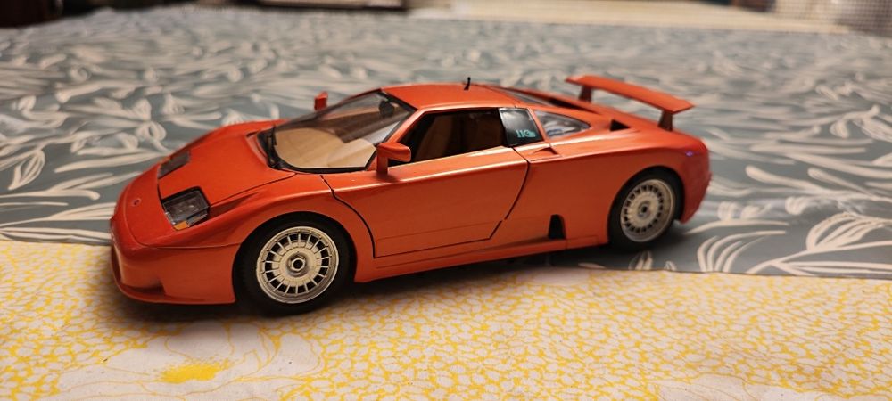 Bugatti 110 EB 1:18 burrago itally
