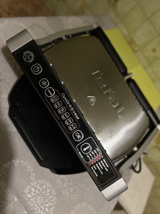 Продам  Гриль-барбекю електричний Tefal GC706D34 Optigrill