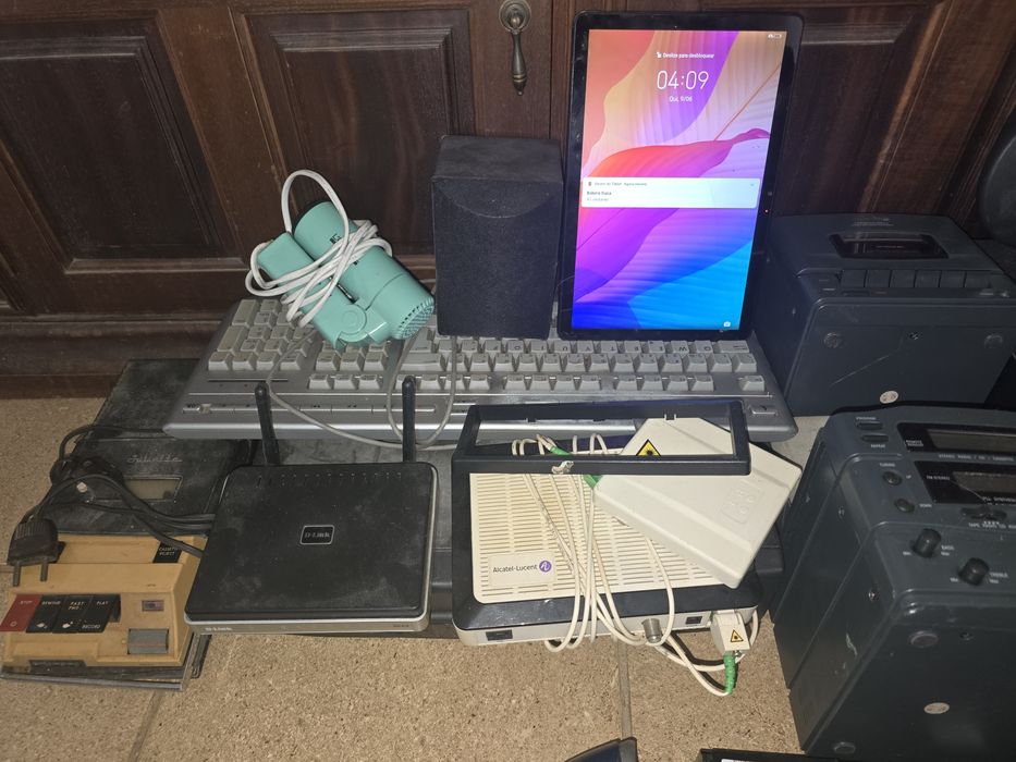 Conjunto Artigos Electrónicos