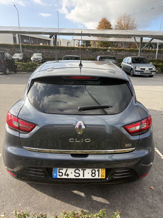 Renault clio - limited