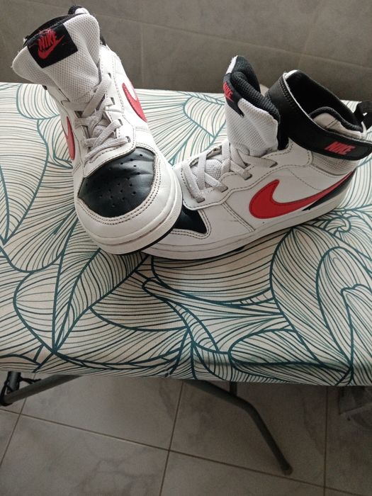 Tenis criança Nike  Nike Court Borough Mid 2 tamanho 32