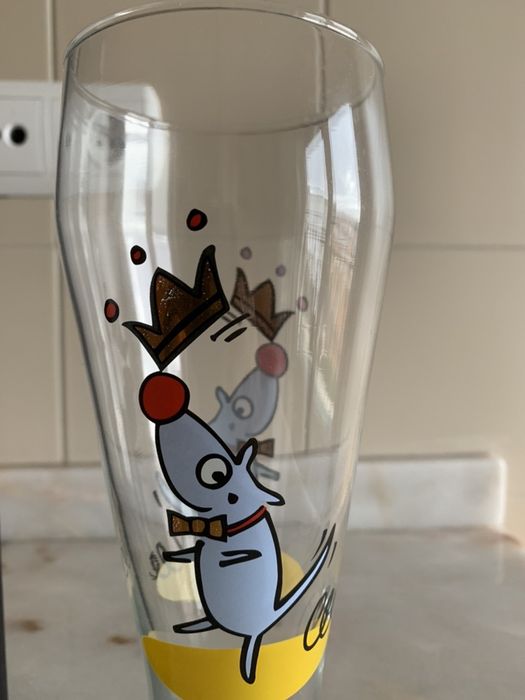 Copo de Cerveja Pintado a Mão pelo designer  Julien chung