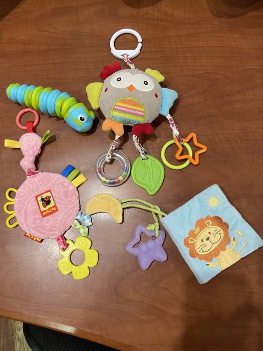 Набір підвісок + текстильна книжечка