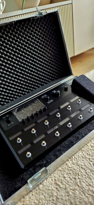 Line 6 Helix + twardy case