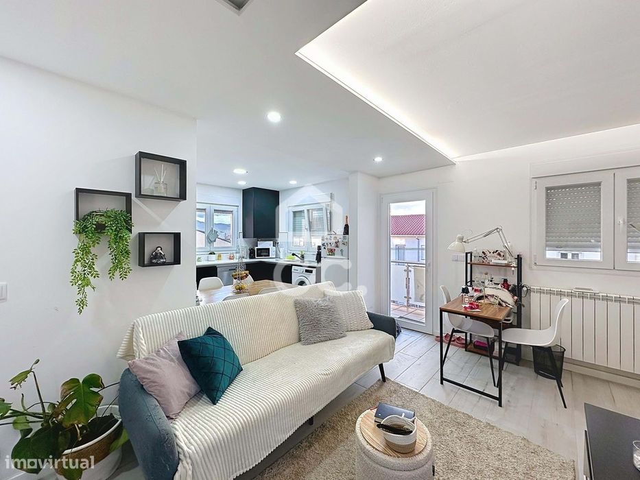 Apartamento T3 como novo, ideal para habitação própria ou investimento