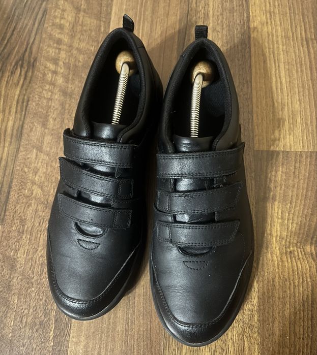 Кросівки Clarks черевики 43